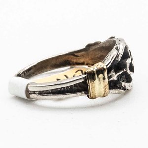 Anillo de Plata y Oro con Corazones Cruzados - imagen 2