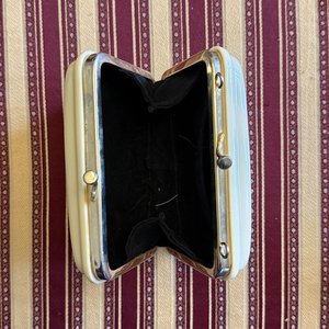 Lote Surtido de Collares, Aretes, Broches y Anillos con Caja - imagen 2