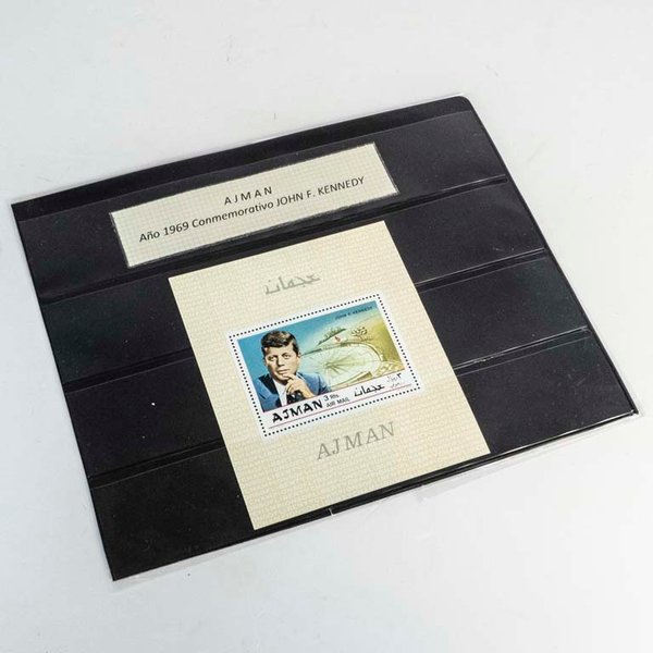 Sello Conmemorativo de Ajman de 1969 de John F. Kennedy - imagen 1