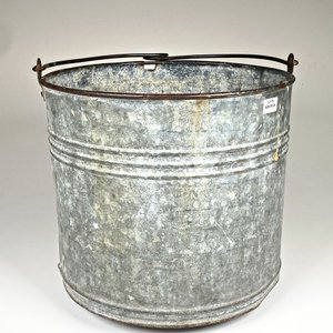 Lote anterior: Tacho de Campo Galvanizado para Ducha - Altura 27 cm