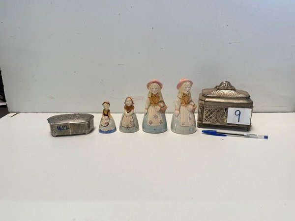Colección de Figuritas Cerámicas con Caja de Metal - imagen 3