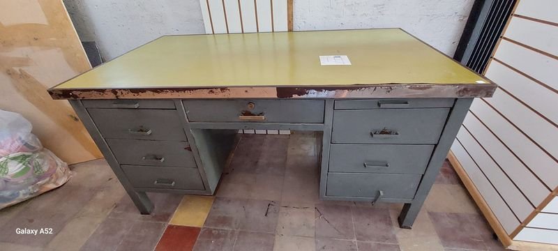 Item 864813 - Image 0