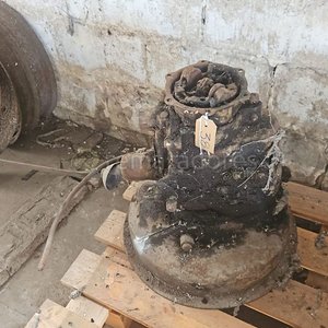 Lote siguiente: Caja de Cambios Antigua para Maquinaria