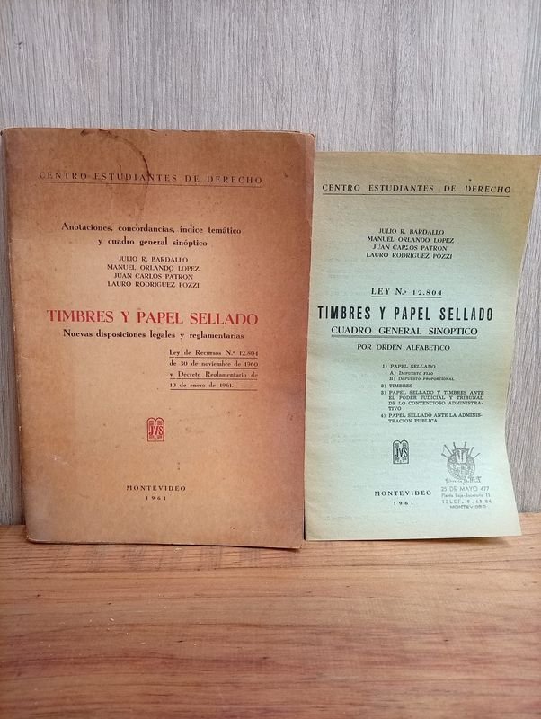 Libro "Timbres y Papel Sellado" y Facsímil, Centro de Estudiantes de Derecho Montevideo 1961