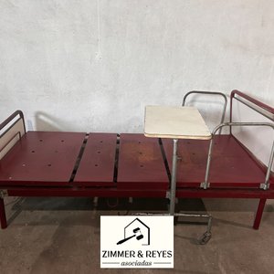 Cama Clínica Articulada con Mesa Auxiliar - imagen 4