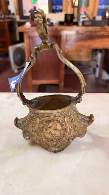 Estribo Campana De Bronce - Vaso de Bronce con Diseño Ornativo - imagen 3