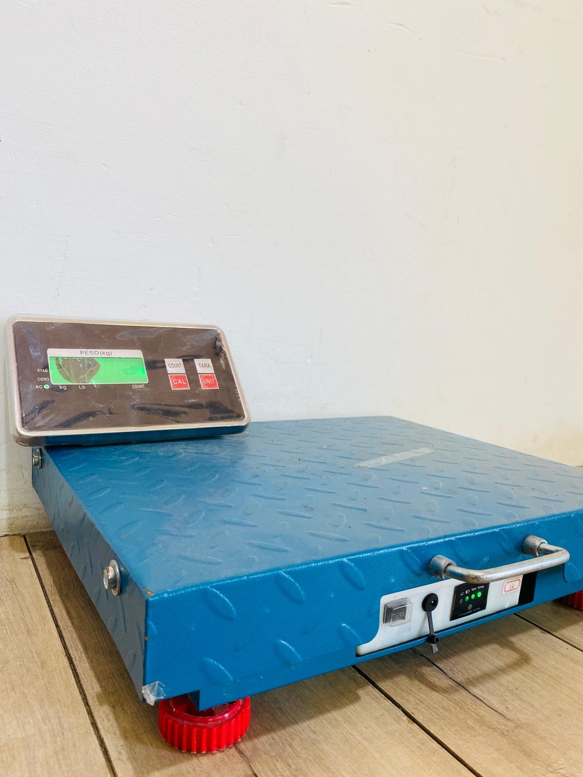 Item balanza-digital-hasta-300-kg - Image 0