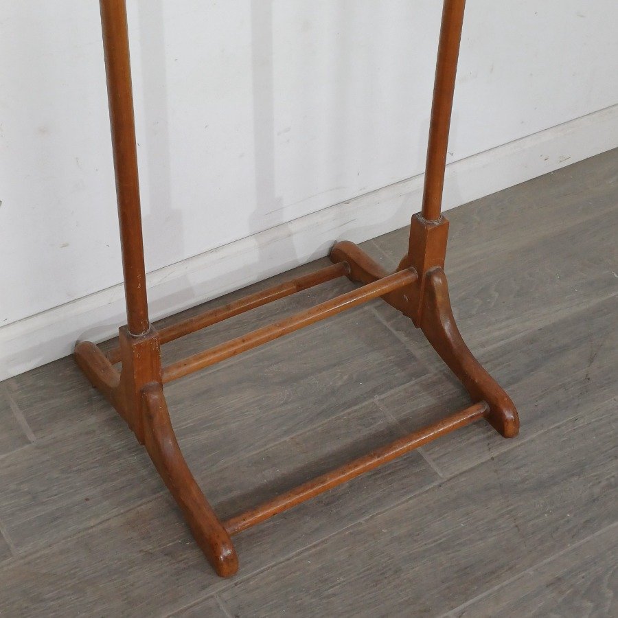 Aparato de ropa en madera - imagen 3