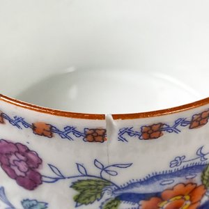 Juego de Té de Porcelana: 4 Tazas con Platillos y Platos de Postre - imagen 5