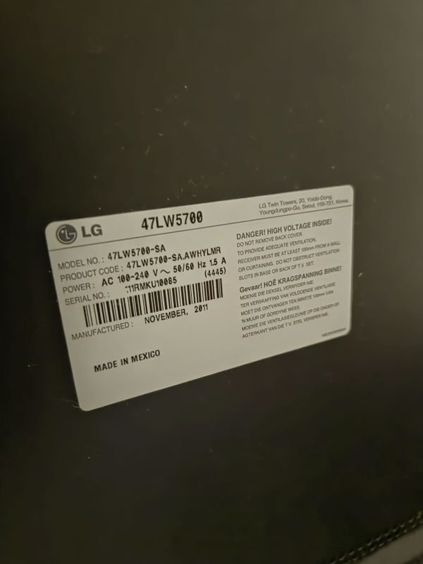LG 47 Pulgadas TV con Control Remoto y Accesorios - imagen 8