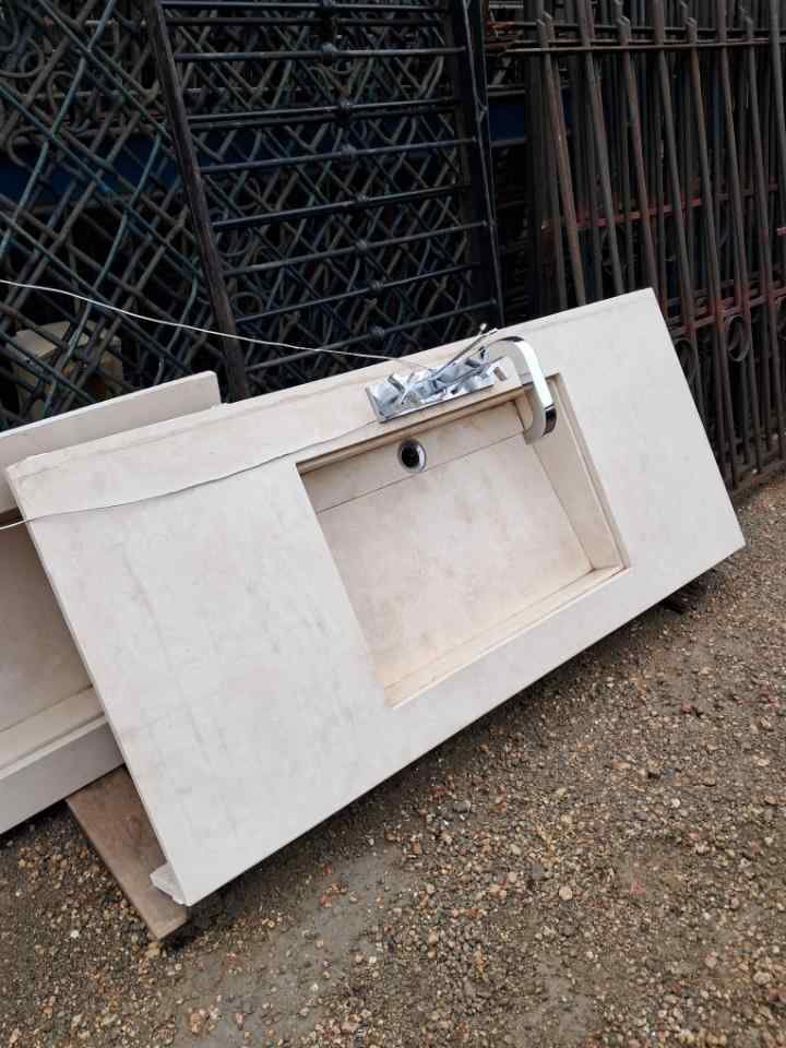 Mesada de Mármol para Baño con Bacha