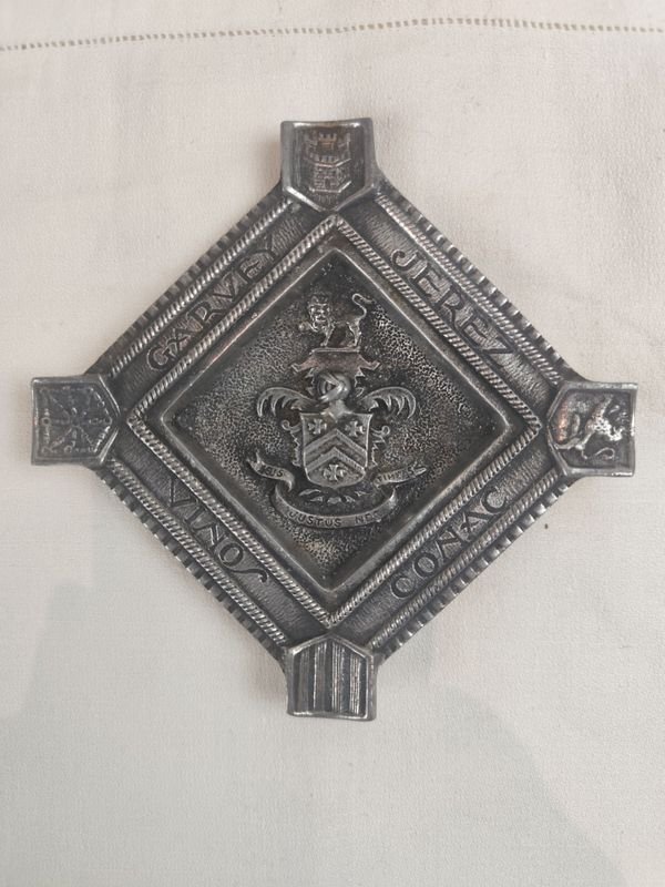 Cenicero de metal bañado en plata - Recuerdo de Bodegas Garvey - imagen 1