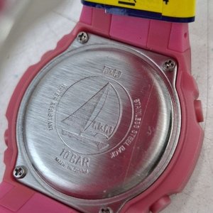 Reloj Pulsera Digital Q&Q Rosado - imagen 3