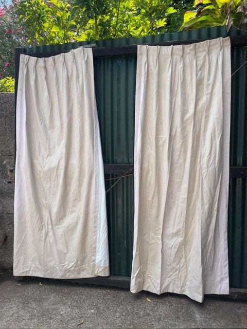 Lote anterior: Cortinas largas y blancas de algodón