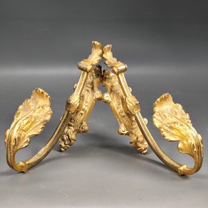 Par de Soportes para Barra de Cortina en Bronce con Relieves - imagen 5