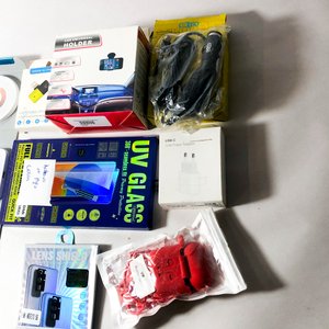 Pack 8 Accesorios para Celular: Soporte, Cargador iPhone, Protector Pantalla y Más - imagen 4