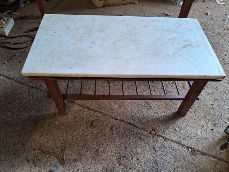Mesa ratona en madera y marmol con banco en madera - imagen 6