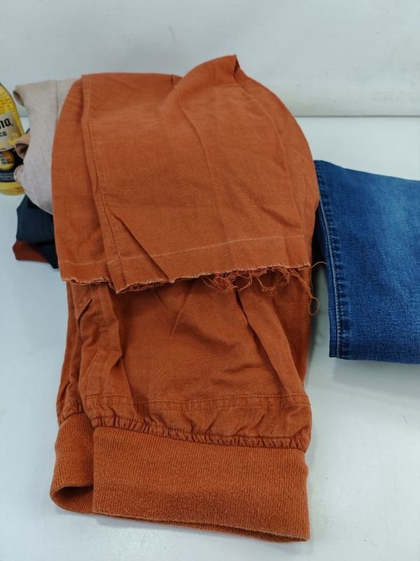 Pantalones de mujer en buen estado - imagen 5