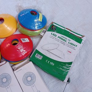 Seis piezas: cámara de acción, 2 ventiladores, 2 juegos de conos para entrenamiento y aplique de techo led. - imagen 5