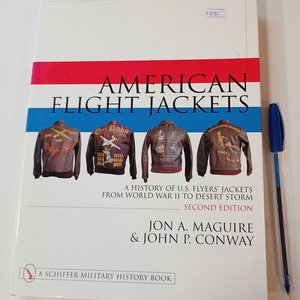 Lote anterior: Libro "American Flight Jackets: A History of U.S. Flyers' Jackets" Tapa Dura