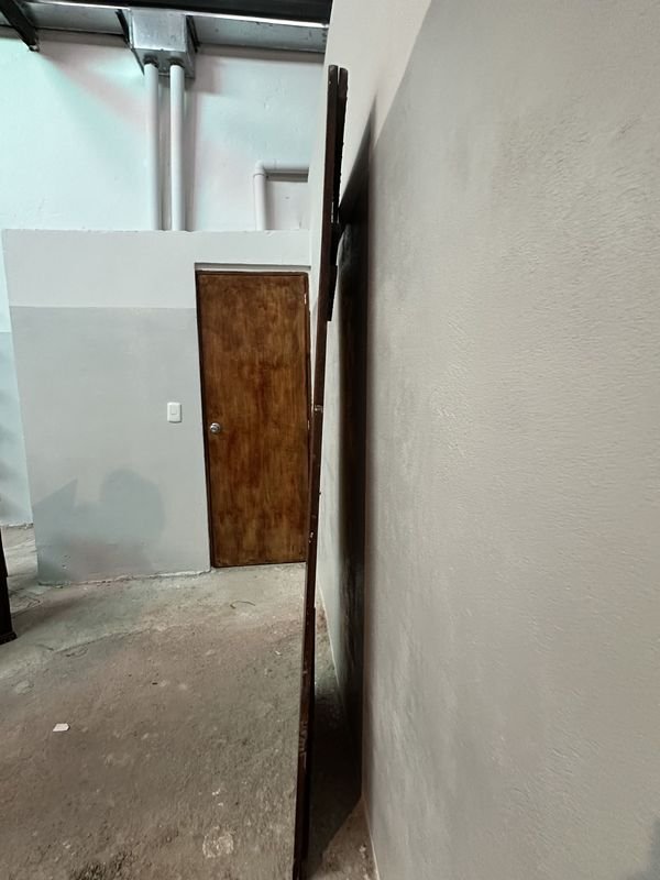 Mesa de Estilo con Diseño Antiguo - imagen 2
