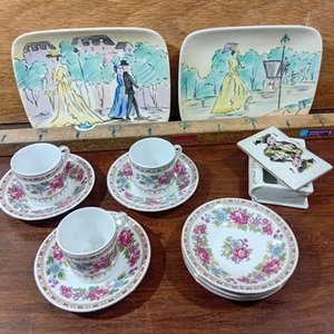Juego de Café Incompleto con Fuentes Decorativas y Estuche de Cartas - imagen 1