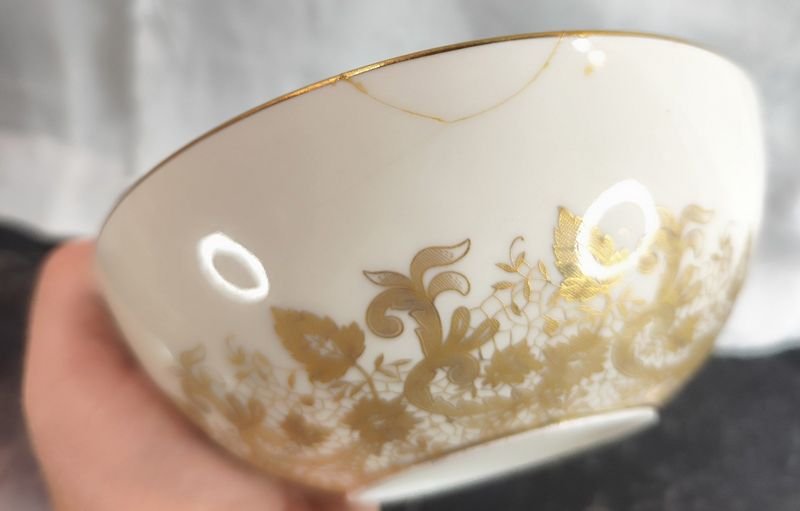 Bombonera en porcelana alemana HUTSCHENREUTHER - Colección de Arte - imagen 4