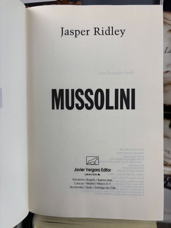 Colección de libros de narrativa y historia - imagen 7