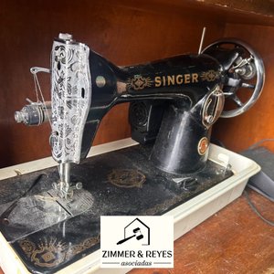 Máquina de Coser Antigua Singer Negra - imagen 2