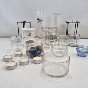 Lote de Recipientes, Soportes y Velas Decorativas con Flores y Piedras - imagen 3