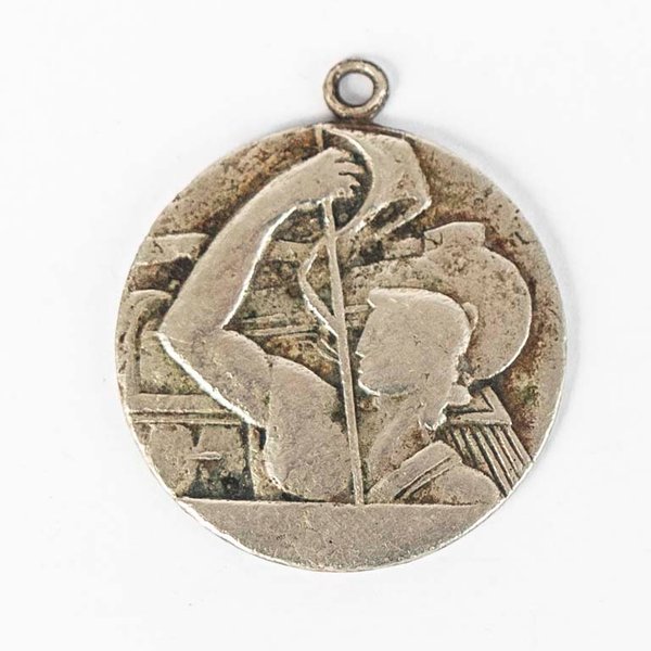 Lote anterior: Medalla de bronce Cincuentenario C.A. Peñarol