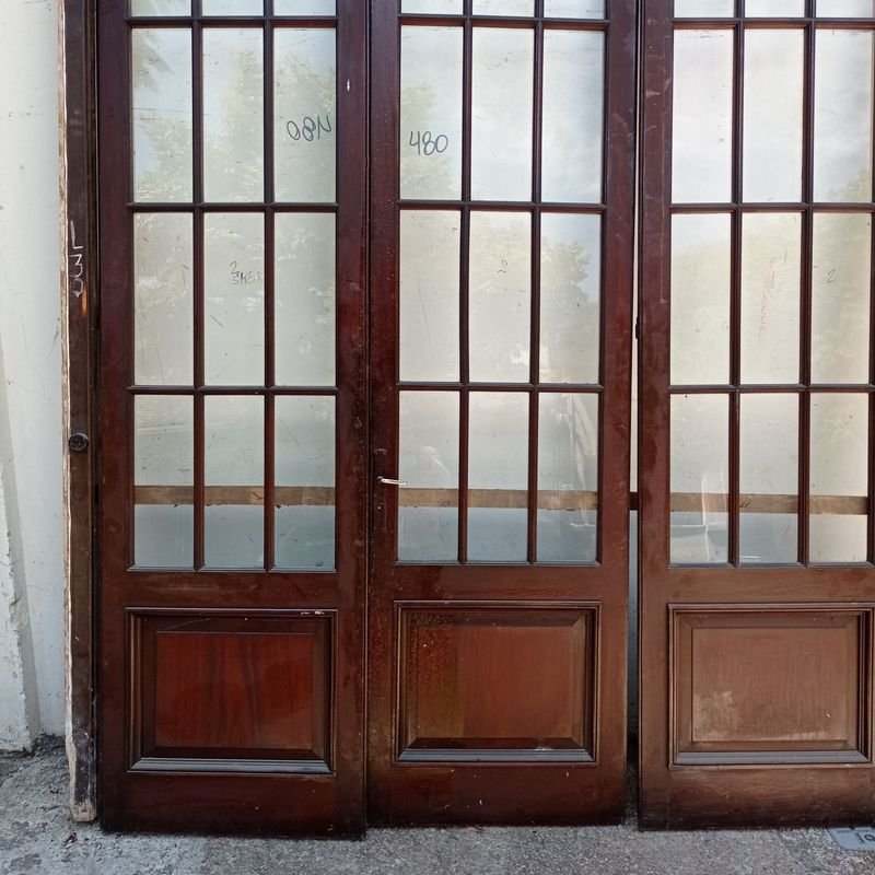 Puerta de tres hojas con marco en pinotea - imagen 9