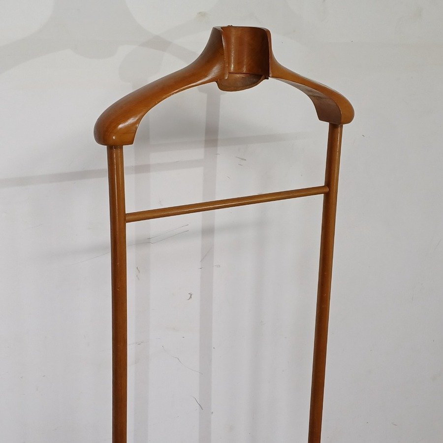 Aparato de ropa en madera - imagen 4