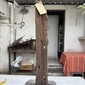 Lote anterior: Lámpara Artesanal de Madera y Hierro Forjado a Terminar