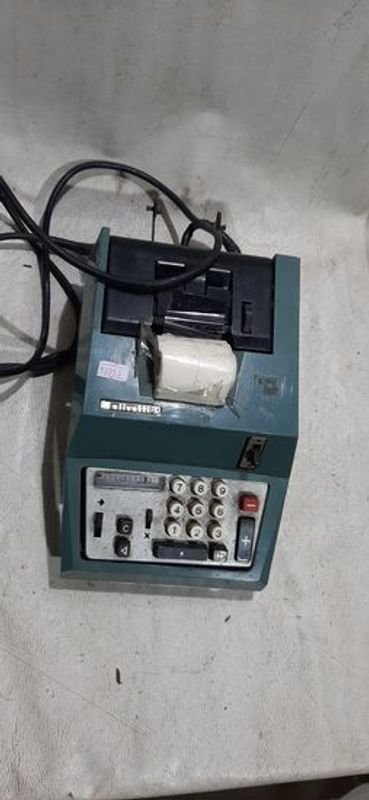 Calculadora Olivetti con Rollo - imagen 2