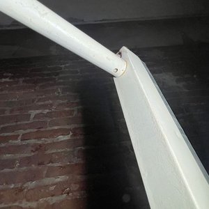 Perchero Estructura de Hierro con Ruedas - imagen 8