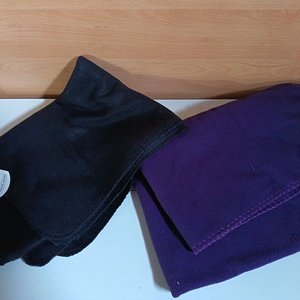 Lote anterior: Par de Mantas para Bebé de Polar - Violeta y Negra
