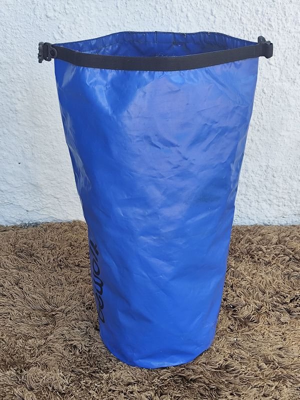Lote anterior: Bolsa de impedimenta impermeable marca Bewolk