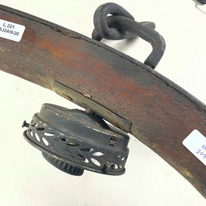 Colgante Rústico de Madera y Hierro con Cadena - imagen 3