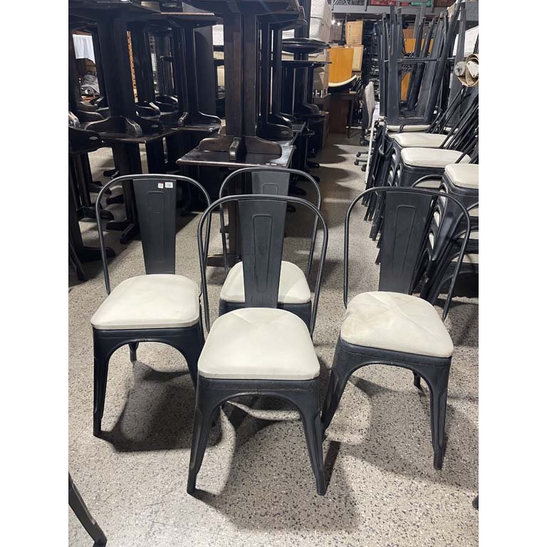 Set de 4 Sillas de Metal con Asiento Tapizado Delfino Álvarez