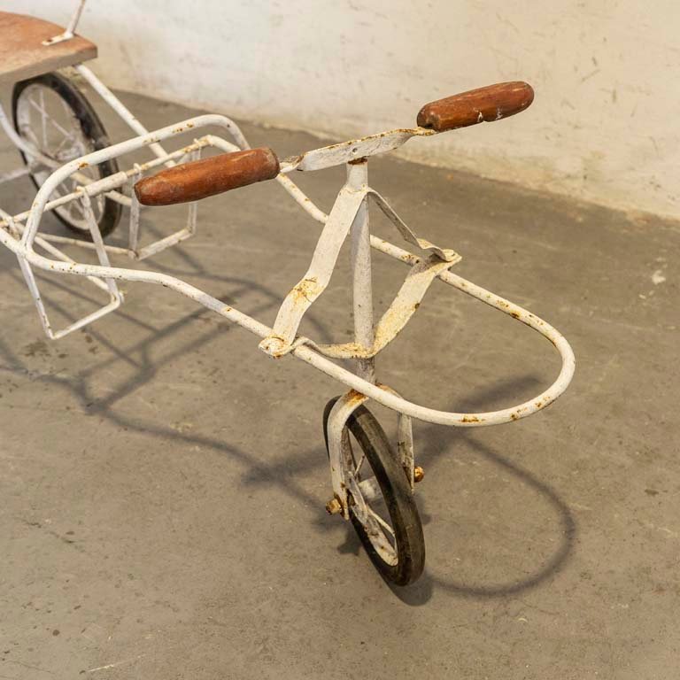 Item 2099245 - Image 1