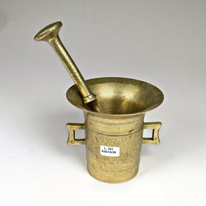 Lote anterior: Mortero de Bronce con Mano - Antigüedad Decorativa