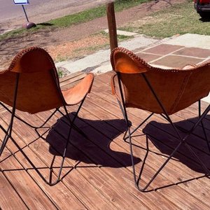 Par de Sillones Marrones Estilo BKF Africanos en Cuero - imagen 4