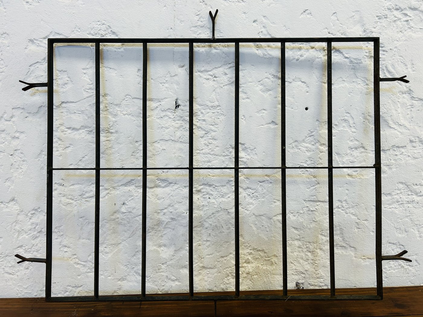 Lote #031a – Reja de hierro – 94x74cm
