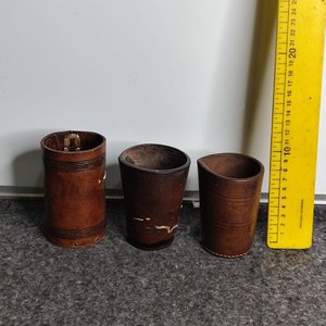 Lote anterior: Set de 3 Vasos de Cuero Artesanales Uruguayos