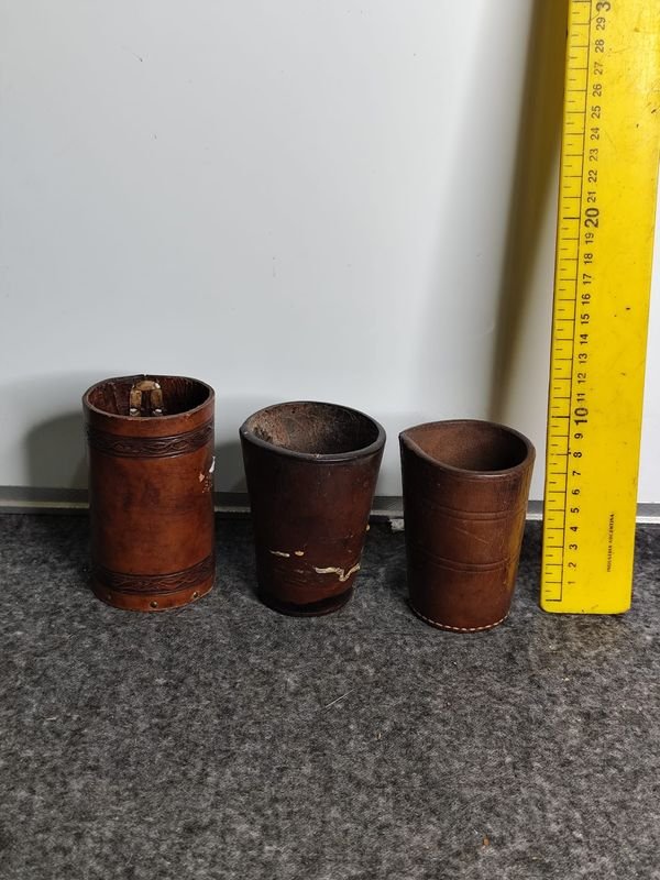 Set de 3 Vasos de Cuero Artesanales Uruguayos