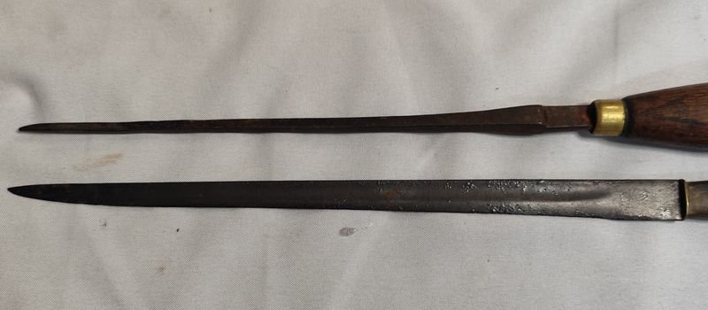 Cuchillo Artesanal con Sable Fino y Estilete Antiguo - imagen 5
