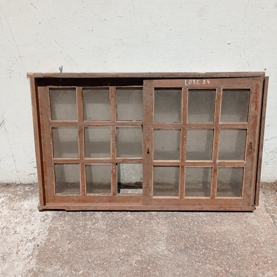 Item 16692 - Image 0