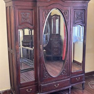 Ropero de Roble con 3 Puertas y Espejos Biselados - imagen 2