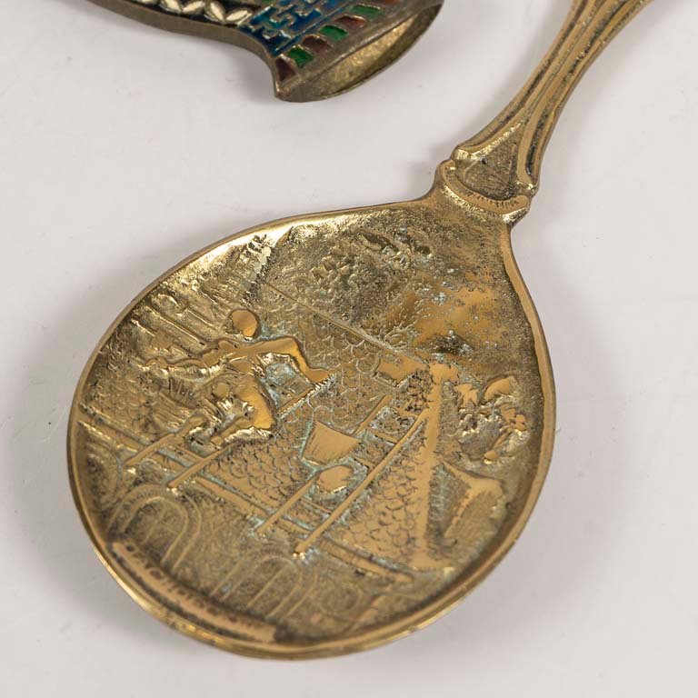 Item 2114113 - Image 1